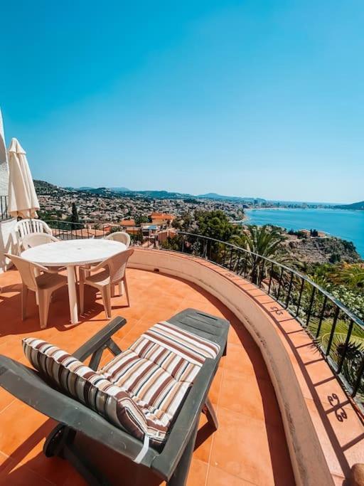 Villa Fantastica Con Vistas A La Bahia Y Con Pisciana Calp